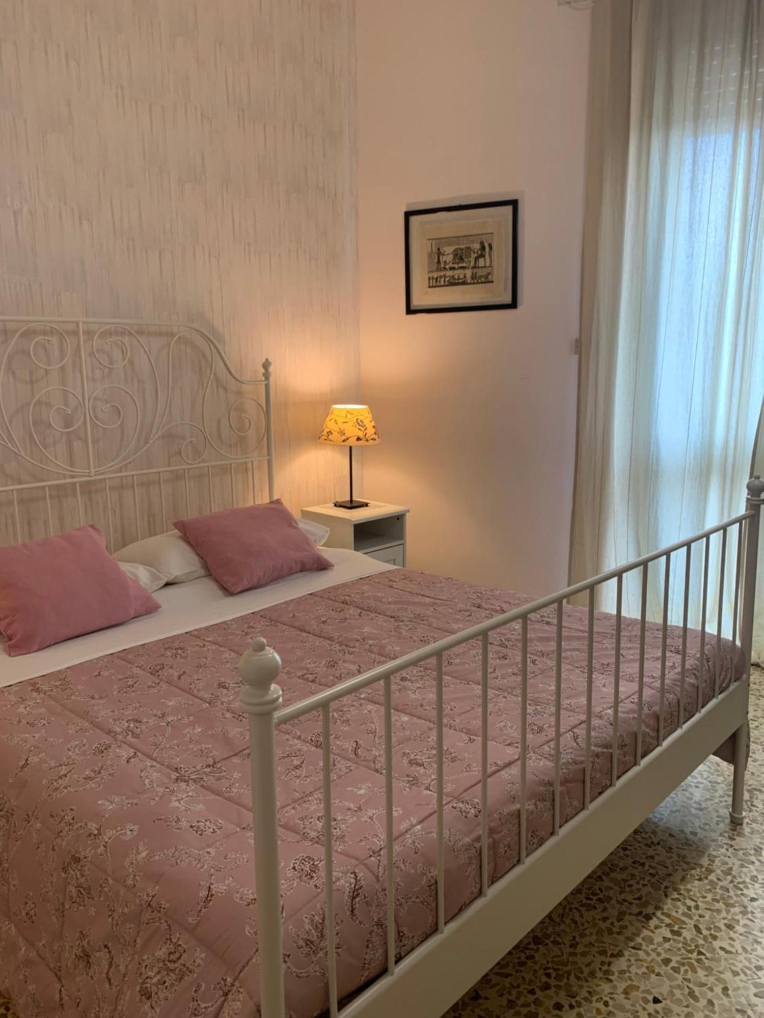 La Casa Di Chicca Apartment Lecce Luaran gambar