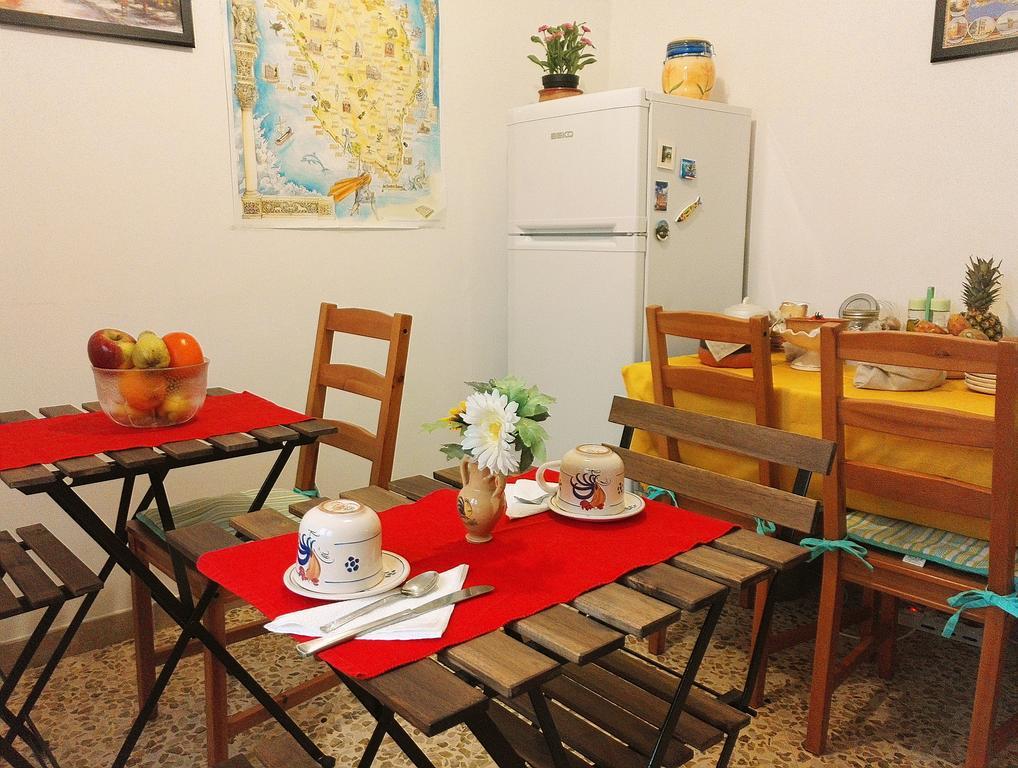 La Casa Di Chicca Apartment Lecce Luaran gambar
